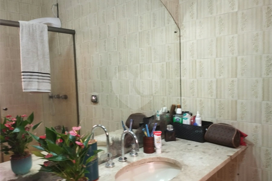 Sobrado à venda com 3 quartos, sendo 1 suíte, em Parada Inglesa, São Paulo, SP