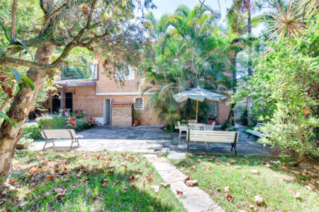 Casa à venda com 4 quartos, sendo 1 suíte,  em Jardim Marajoara, São Paulo, SP