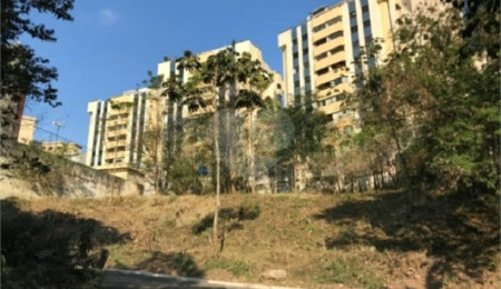 Terreno à venda em Vila Suzana, São Paulo, SP