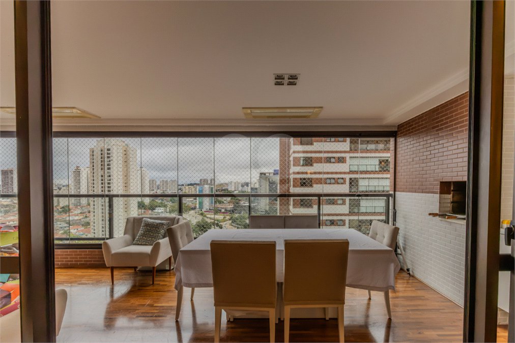 Apartamento à venda com 3 suítes em Chácara Santo Antônio, São Paulo, SP