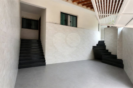 Casa à venda com 2 quartos, sendo 1 suíte, em Jardim Portal do Itavuvu, Sorocaba, SP