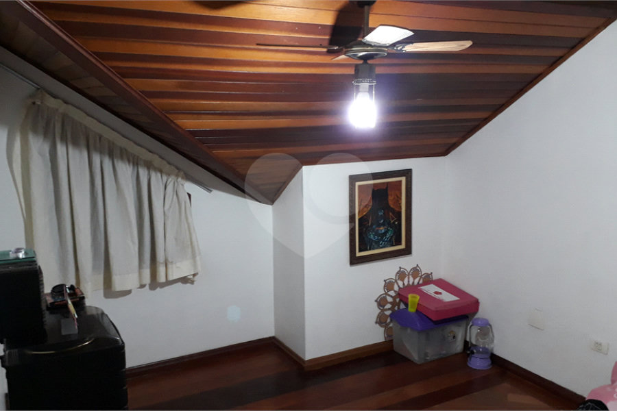 Casa à venda com 3 quartos, sendo 1 suíte, no condomínio Barbará Ii, São Paulo - SP