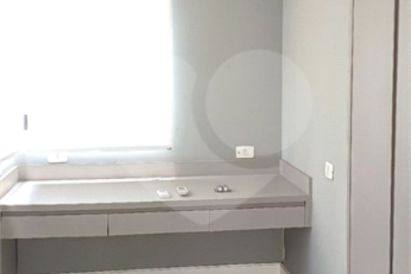 Apartamento à venda com 3 suítes em Jardim Fonte do Morumbi, São Paulo, SP
