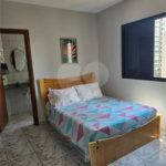 Belíssimo apartamento recém reformado na Praia Grande.