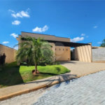 Casa à venda com 3 quartos, sendo 1 suíte, no condomínio Consoli Residencial, Atibaia - SP