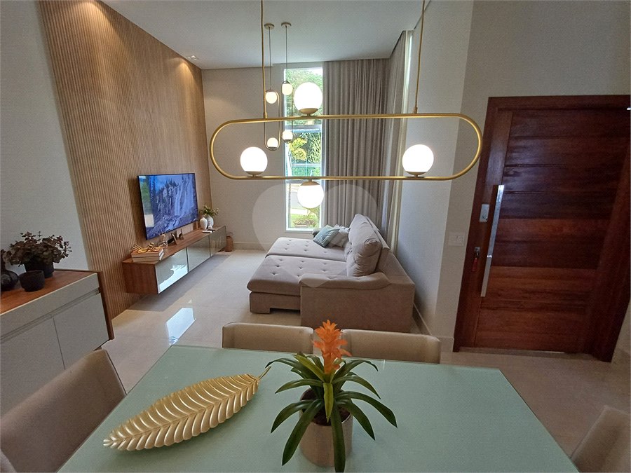 Casa à venda com 3 quartos, sendo 1 suíte, no condomínio Mantova, Indaiatuba - SP