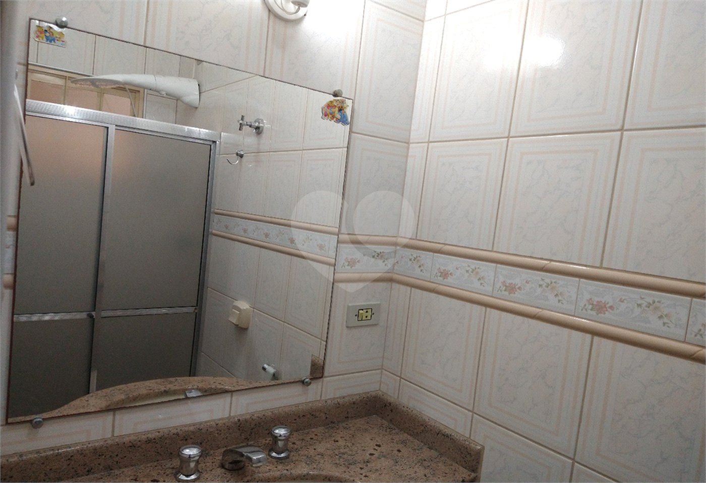 Sobrado à venda com 3 quartos, sendo 2 suítes, em Jardim Hubert, Indaiatuba, SP