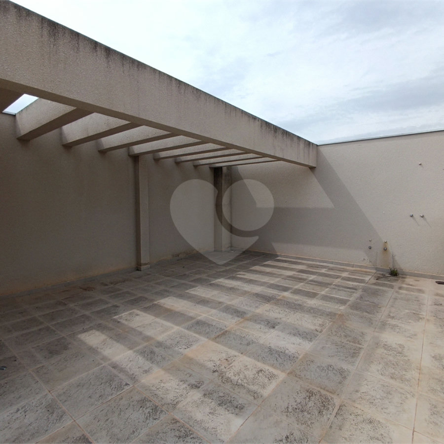 Apartamento à venda com 2 quartos, sendo 1 suíte, em Bairro do Cambará, São Roque, SP