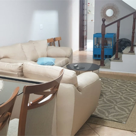 Sobrado à venda com 3 quartos, sendo 1 suíte, em Vila Vitório Mazzei, São Paulo, SP