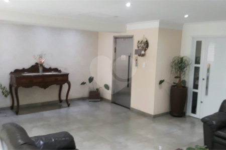Apartamento de 2 quartos à venda perto do Metrô Paraíso! Excelente localização!