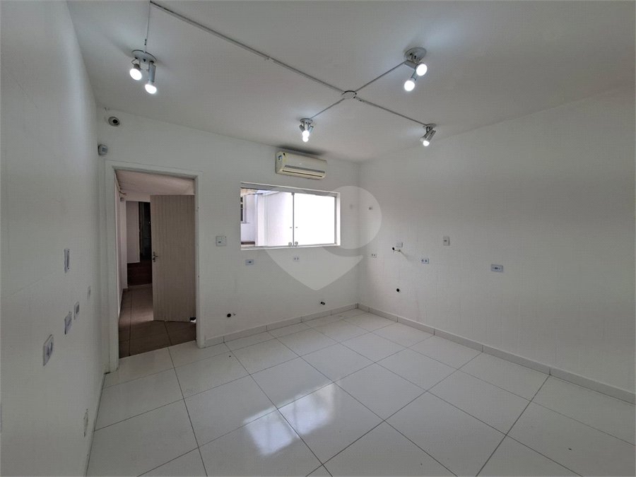 Sobrado para alugar com 3 quartos em Jardim Bonfiglioli, São Paulo, SP