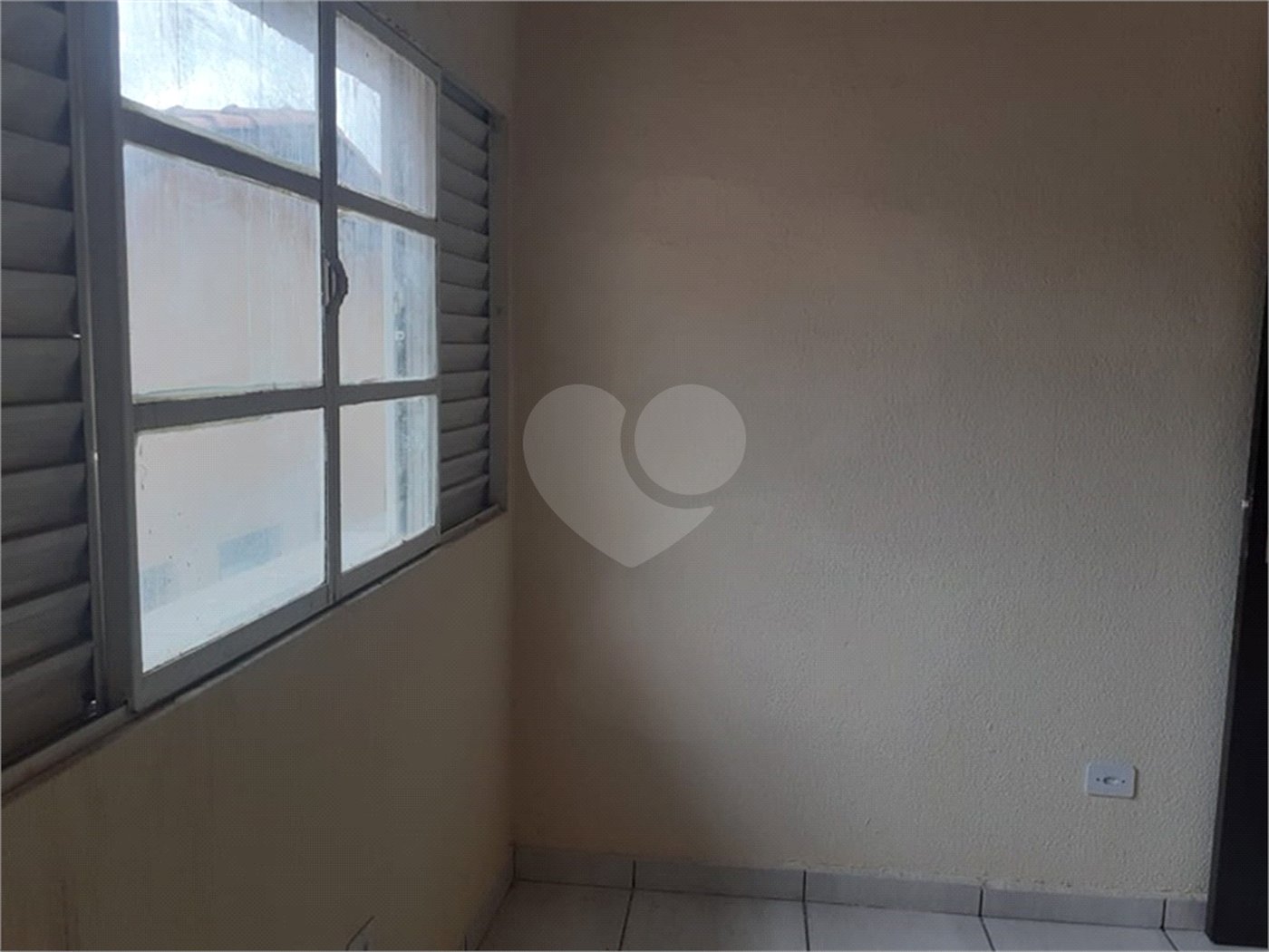 Sobrado à venda com 6 quartos, sendo 1 suíte,  em Jardim Las Vegas, Guarulhos, SP