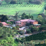 Casa à venda com 6 quartos, sendo 5 suítes, no condomínio São Joaquim, Vinhedo - SP