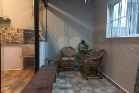Sobrado à venda com 3 quartos, sendo 1 suíte,  em Villa Di Cesar, Mogi das Cruzes, SP