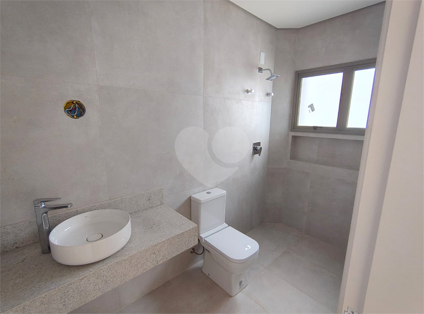 Casa à venda com 4 quartos, sendo 3 suítes,  no condomínio Villa Verde, Jundiaí - SP