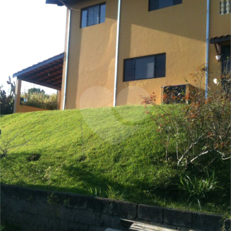 Casa à venda com 6 quartos, sendo 3 suítes, em Monte Alegre, Vinhedo, SP