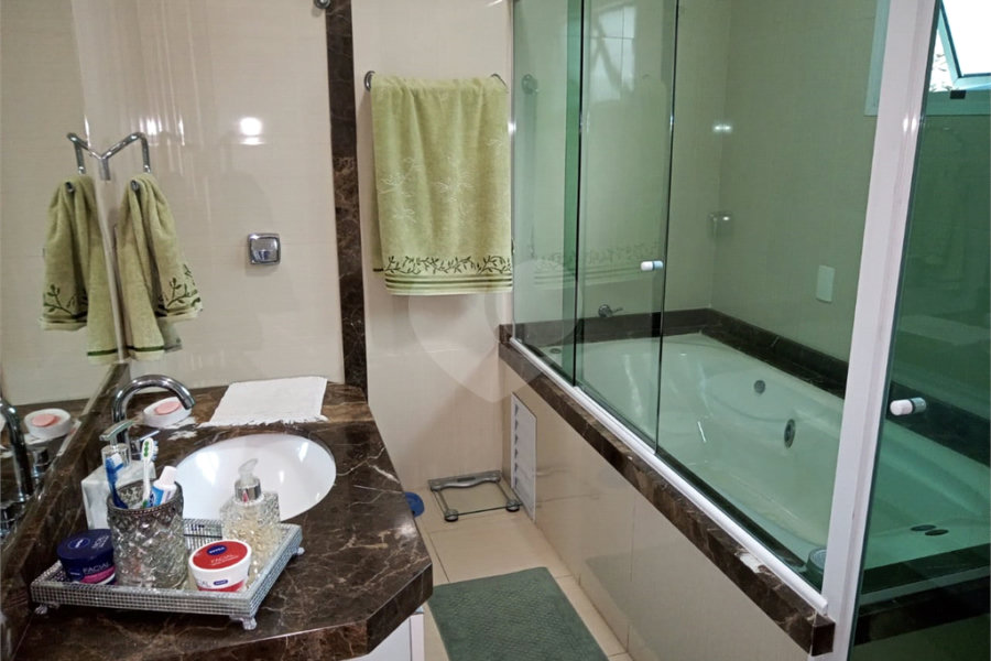 Sobrado à venda com 3 suítes em Vila Mazzei, São Paulo, SP