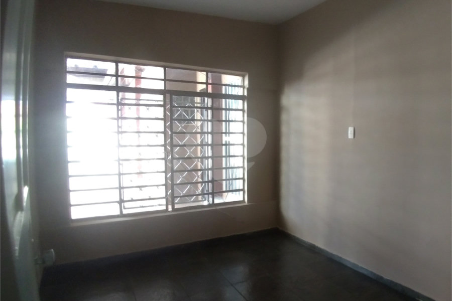 Casa Térrea à venda com 3 quartos, sendo 1 suíte, em Horto, São Paulo, SP