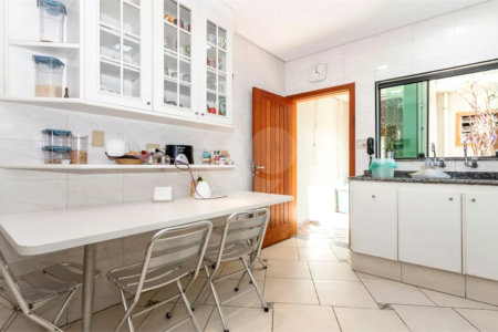 Casa de Vila à venda com 3 quartos, sendo 1 suíte, em Campo Belo, São Paulo, SP