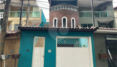 Sobrado à venda com 3 quartos, sendo 1 suíte,  em Tremembé, São Paulo, SP