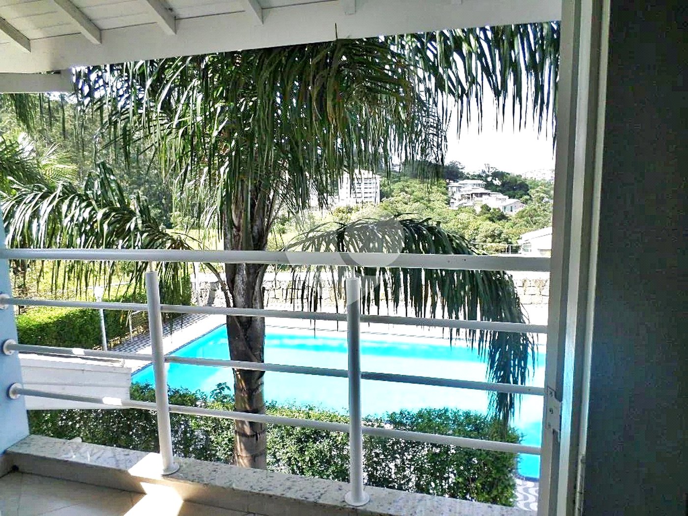 Casa à venda com 6 quartos, sendo 5 suítes,  no condomínio Conjunto Residencial Itaguaçu, São Paulo - SP