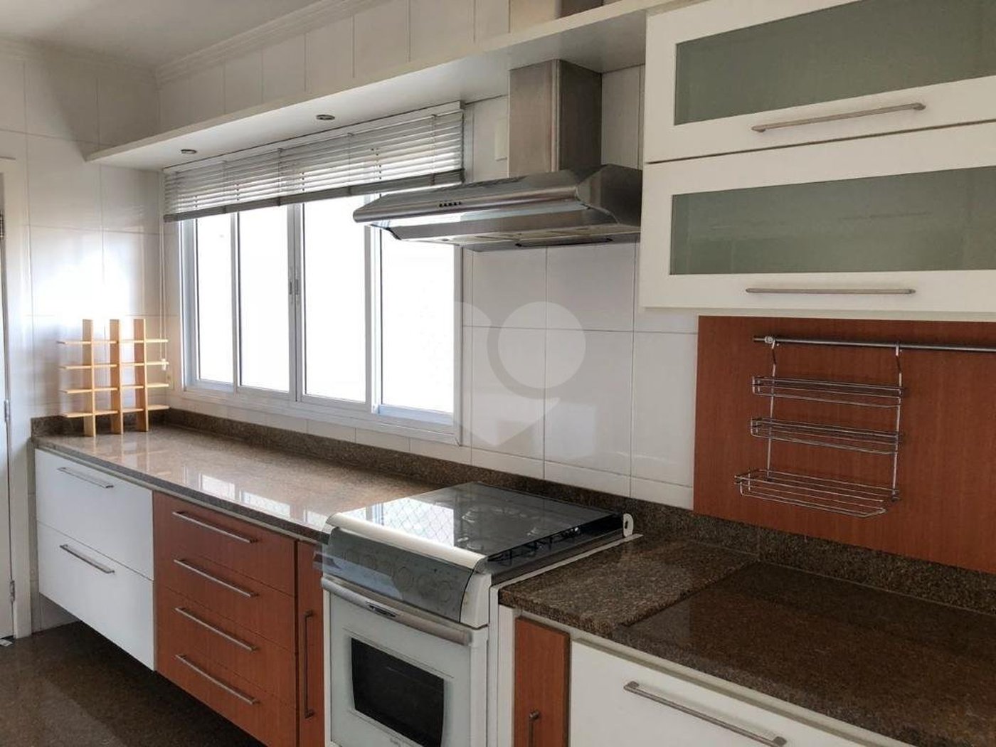 Apartamento à venda com 3 suítes em Vila Suzana, São Paulo, SP