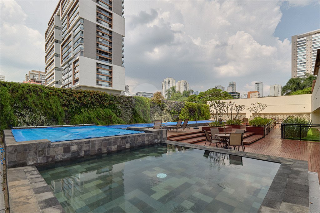 Apartamento à venda com 3 suítes em Brooklin, São Paulo, SP