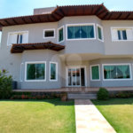Casa à venda com 3 quartos, sendo 2 suítes,  no condomínio Vila Hípica I, Vinhedo - SP