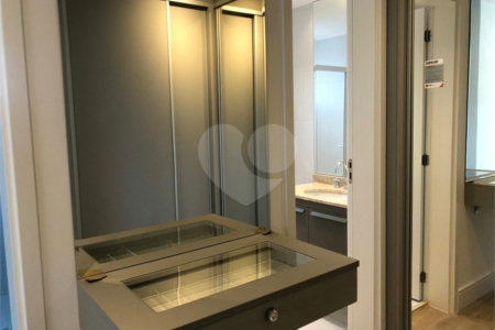 Apartamento à venda ou para alugar com 3 suítes em Santo Amaro, São Paulo, SP