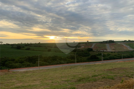 Terreno à venda no condomínio Jardim Residencial Helena Maria, Sorocaba - SP