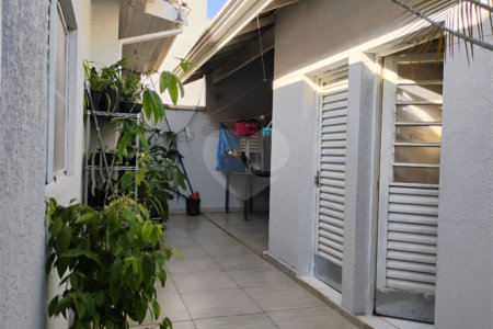 Casa à venda com 4 quartos, sendo 1 suíte,  em Jardim Ermida II, Jundiaí, SP