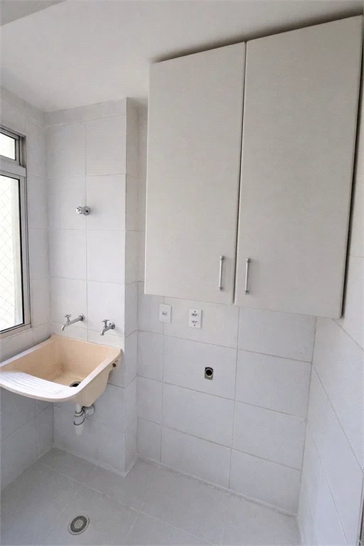 Apartamento à venda com 3 quartos em Jardim Caiapiá, Cotia, SP