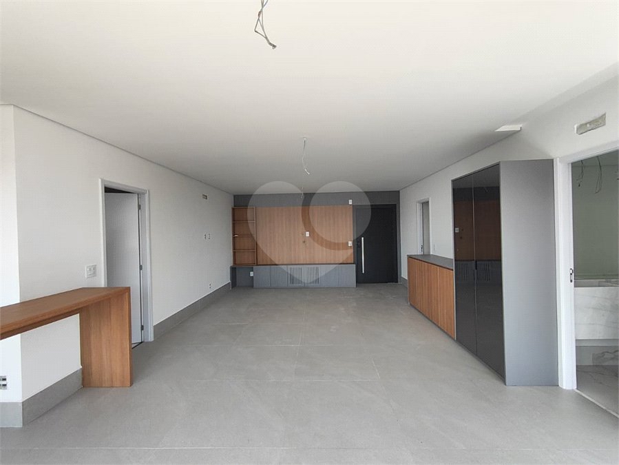 Apartamento à venda com 3 suítes em Vila Castelo Branco, Indaiatuba, SP