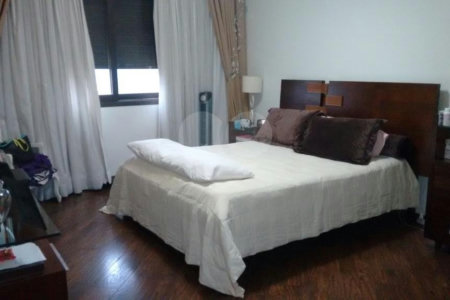 Apartamento à venda com 3 quartos, sendo 1 suíte, em Granja Julieta, São Paulo, SP