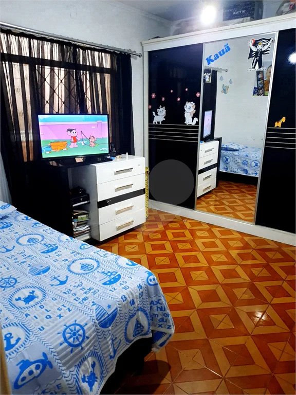 Três casas em terreno de 402m² , à venda no bairro Barcelona em São Caetano do Sul.