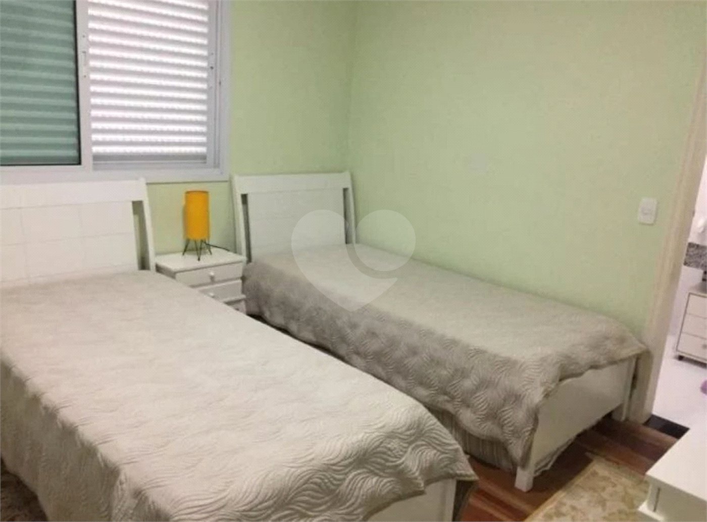 Condomínio à venda com 4 quartos, sendo 2 suítes, em Colinas do Paratehy, Mogi das Cruzes, SP