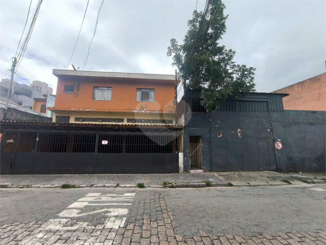 Sobrado à venda com 5 quartos, sendo 2 suítes,  em Vila Sônia, São Paulo, SP