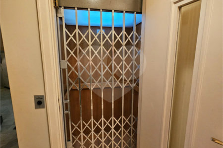 Casa à venda com 3 quartos, sendo 2 suítes,  no condomínio La Vilette, São Paulo - SP