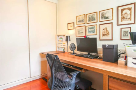 Apartamento à venda com 3 suítes em Real Parque, São Paulo, SP