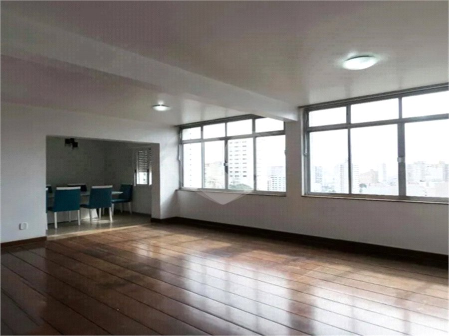 Apartamento à venda com 3 quartos, sendo 2 suítes, em Cambuci, São Paulo, SP