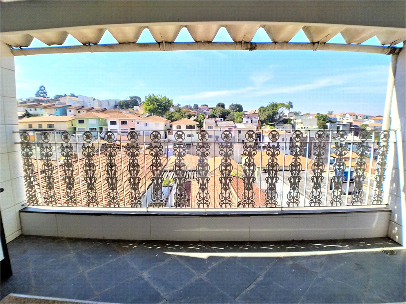 Sobrado à venda com 3 quartos, sendo 1 suíte,  em Vila Mazzei, São Paulo, SP