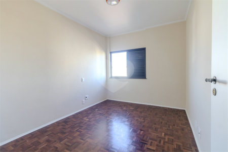 Apartamento para alugar com 3 quartos, sendo 1 suíte, em Vila Hamburguesa, São Paulo, SP
