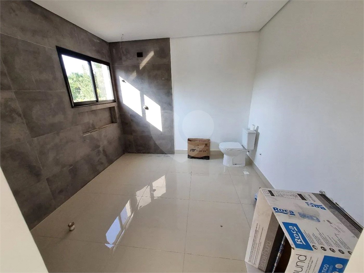 Casa à venda com 4 suítes no condomínio Park Lane, Guarujá - SP