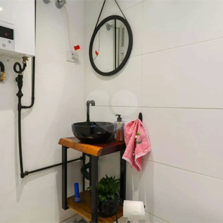 Casa à venda com 2 quartos, sendo 1 suíte,  no condomínio Cube Real Parque, São Paulo - SP