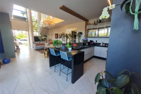 Casa à venda com 3 quartos, sendo 2 suítes, no condomínio Horizontes de Sorocaba, Sorocaba - SP