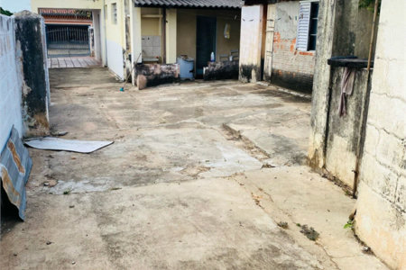 Casa à venda com 2 quartos, sendo 1 suíte, em Jardim Hungares, Sorocaba, SP