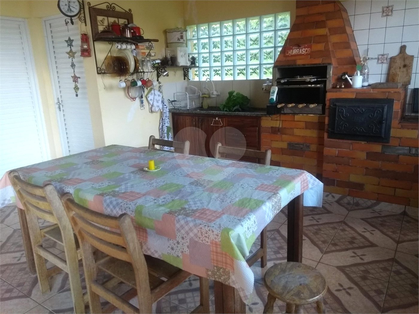 Chácara à venda com 4 quartos, sendo 1 suíte, em Bairro dos Pires, Extrema, MG