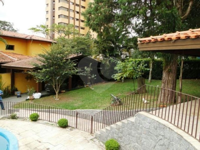 Casa Térrea à venda com 3 quartos, sendo 1 suíte,  em Jardim Floresta, São Paulo, SP