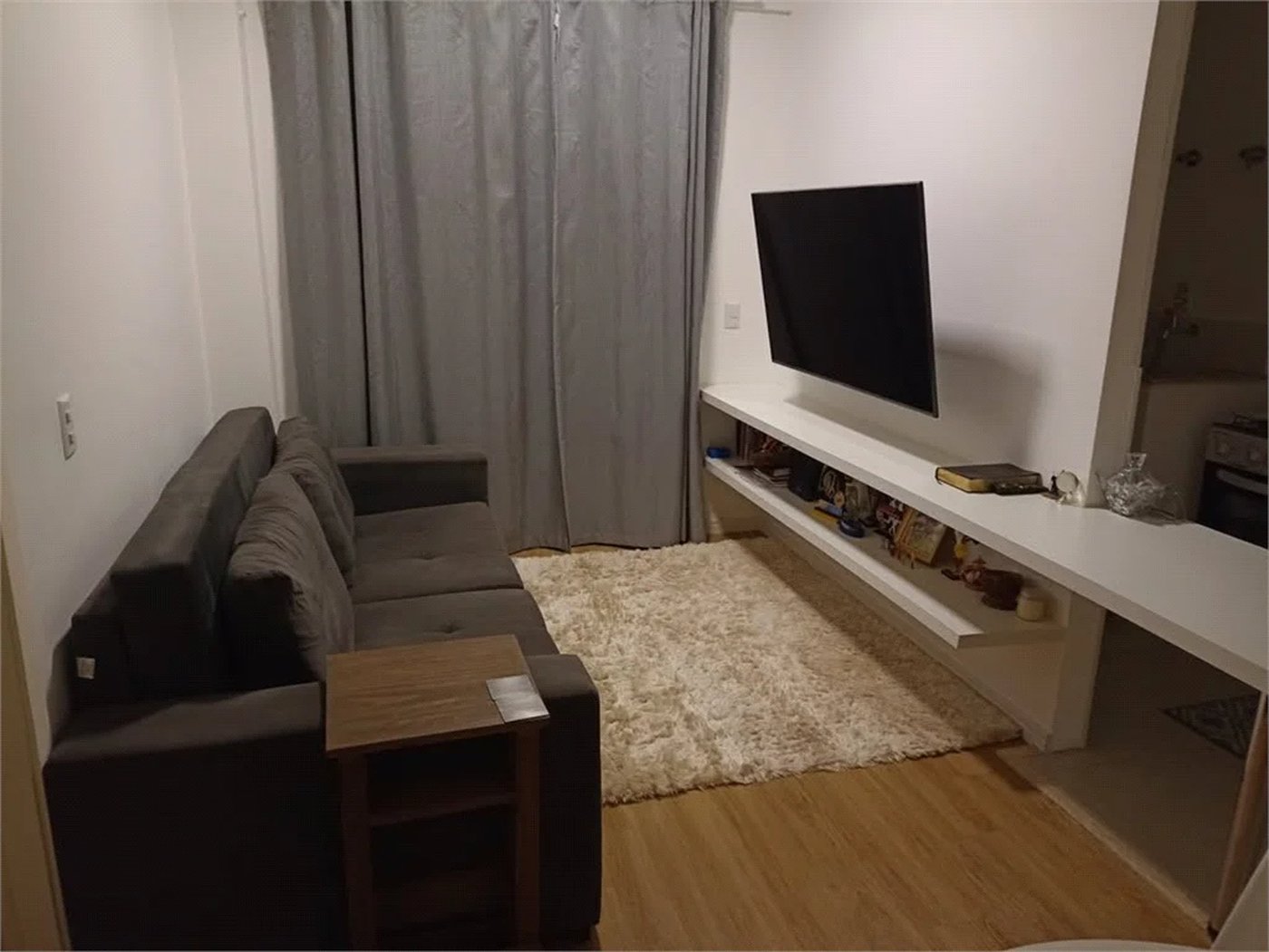 Apartamento à venda ou para alugar com 1 quarto em Granja Viana, Cotia, SP