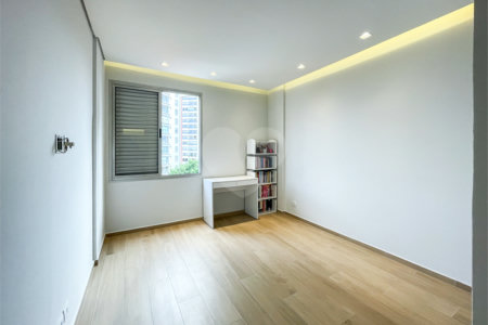 Apartamento à venda com 2 quartos, sendo 1 suíte, em Mirandópolis, São Paulo, SP